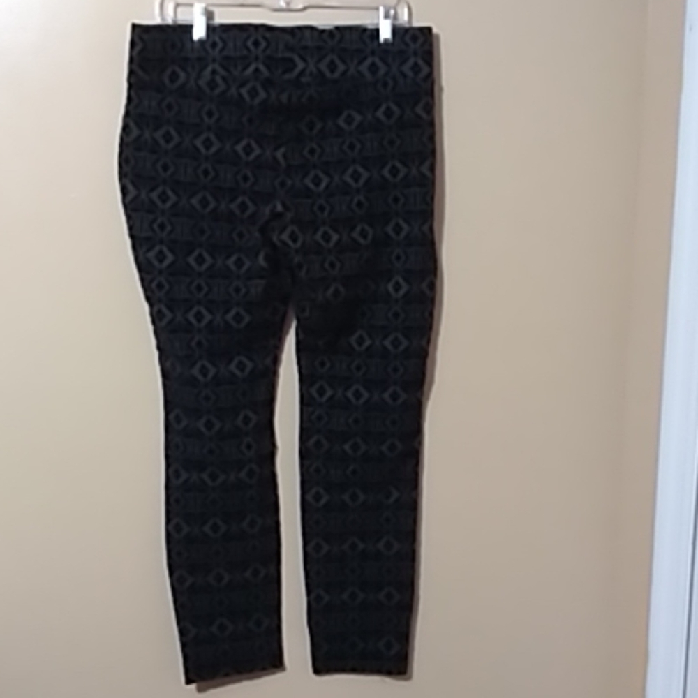 Pants - Picture 2 of 4